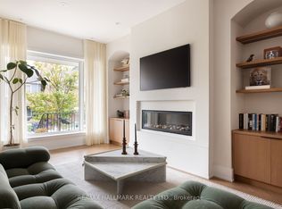 18 Foxley St, Toronto, ON M6J1R1