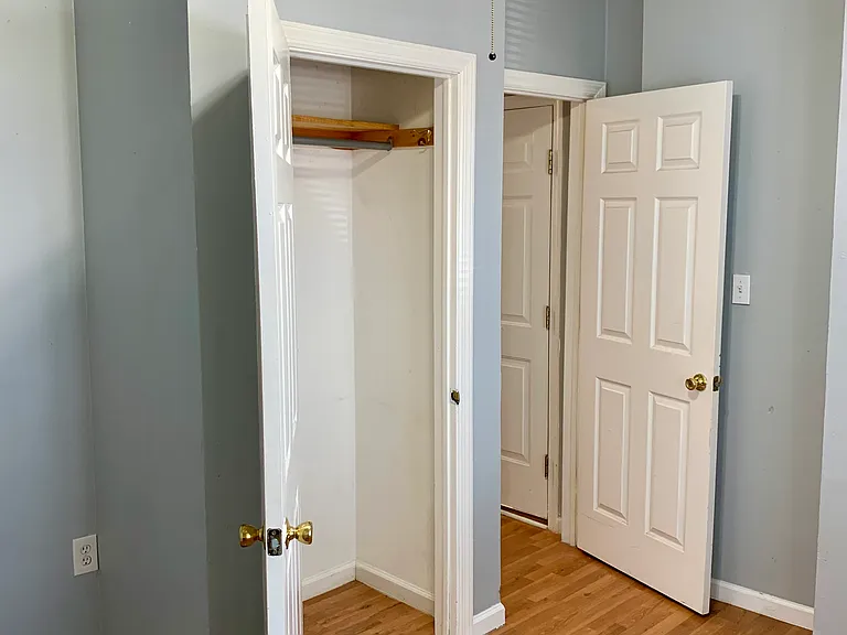 22 W James St #1 — Photo 2