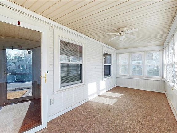 4th image of 2535 Albrecht Ave