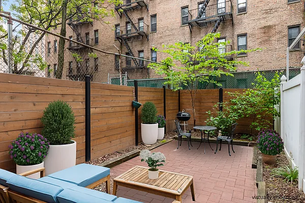 Rented by Compass | media 2