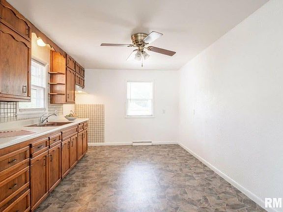 4th image of 1416 1/2 Charlotte St