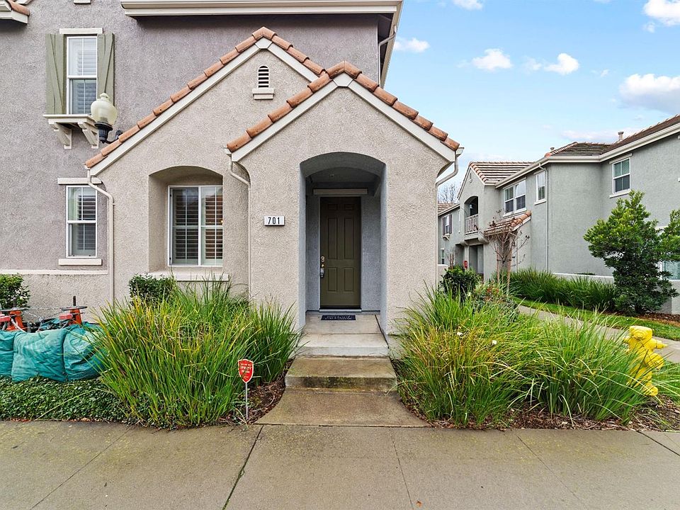 1st image of 701 Dante Cir