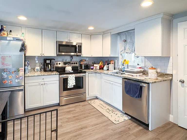 37 E Central Ave — Photo 5