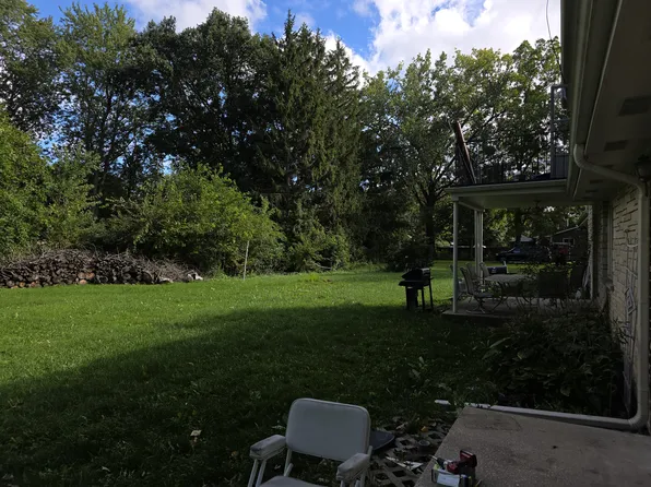 4151 Coachlight Dr, Racine, WI 53404