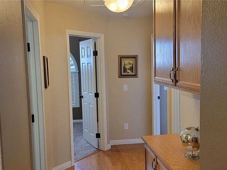 8201 Mountain Heather Ct — Photo 26