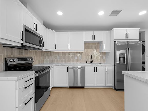 2nd image of 2256 Albatross St #5