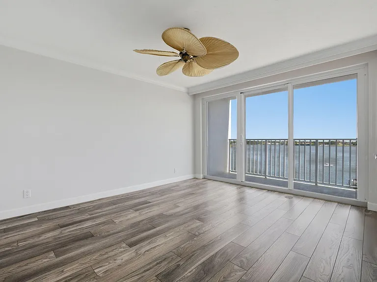 3901 S Flagler Dr #802 — Photo 10