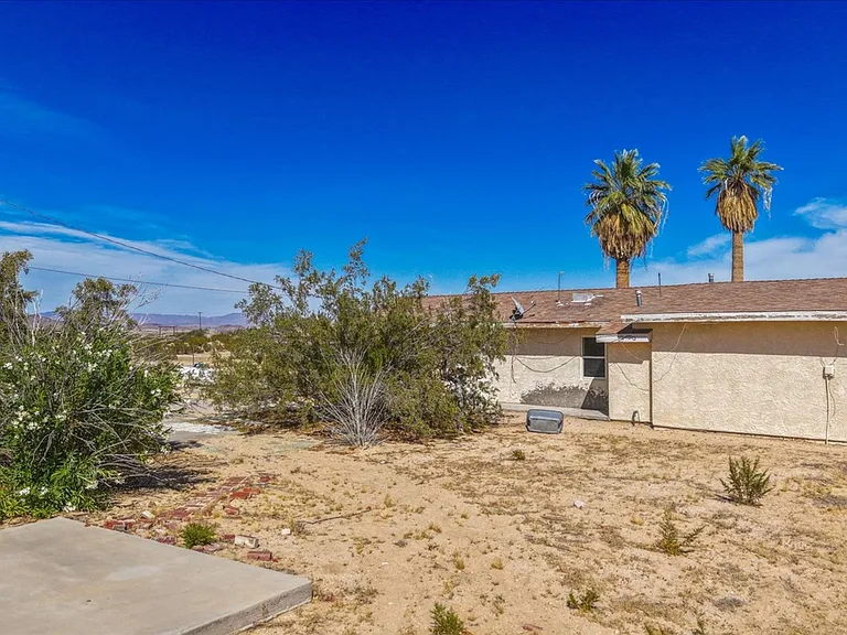 4611 Oasis Ave — Photo 44