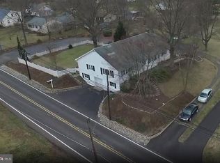 728 E Walnut St, Perkasie, PA 18944