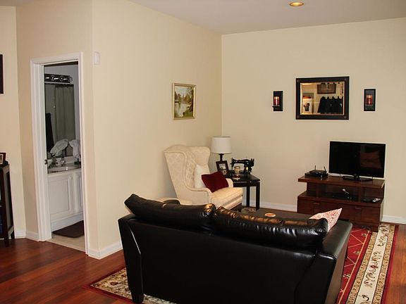 3rd image of 686 Heathwalk Mews #1