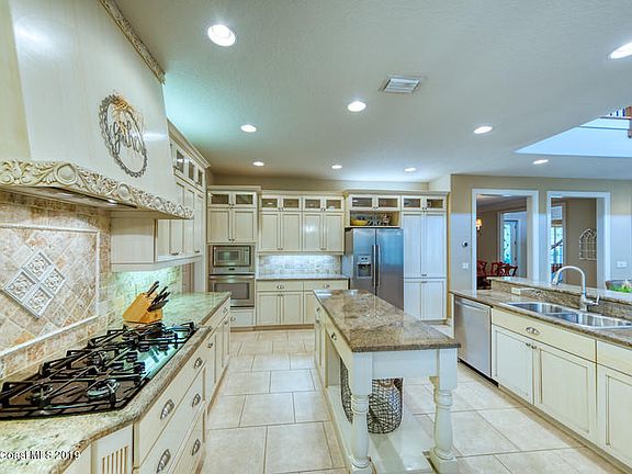 3rd image of 3795 Ramblewood Ct