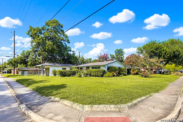271 Wayside Dr