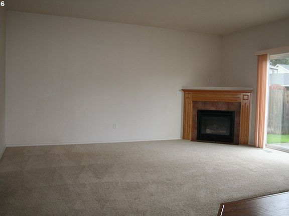 3rd image of 8724 NE 86th St
