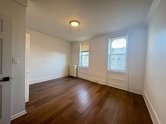 5th image of 331 Baldwin Ave APT 5