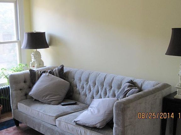 2nd image of 276 10th St #2