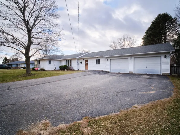 1560 Park Ln, Manistee, MI 49660