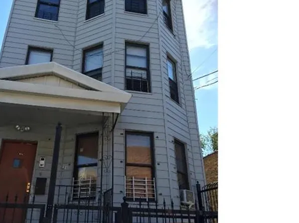 2004 Arthur Ave, Bronx, NY 10457