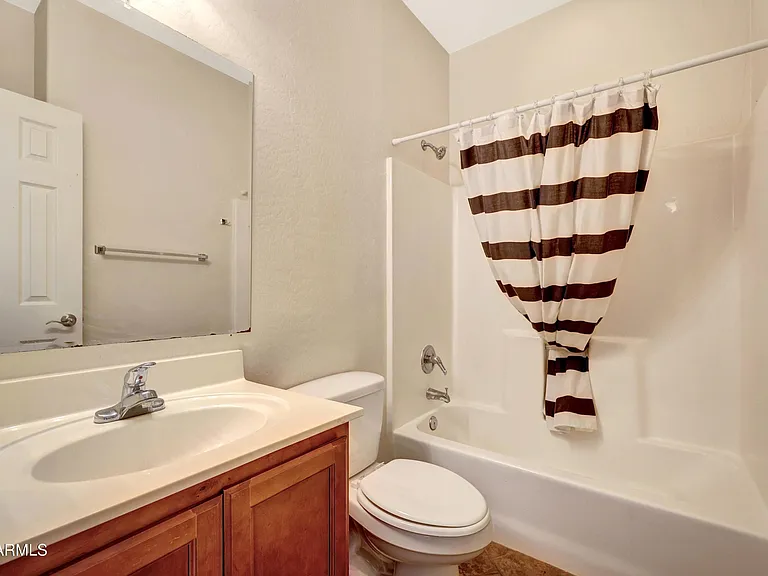 2950 W Louise Dr #206 — Photo 16