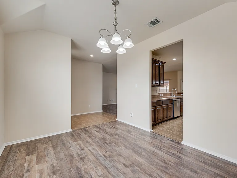 1077 Hampton Bay Dr — Photo 6