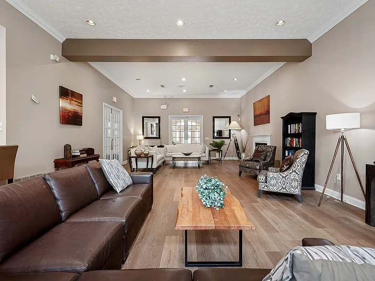90 Berkley Manor Drive_17