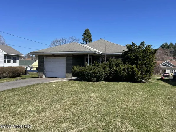 24 Monroe Avenue, Latham, NY 12110