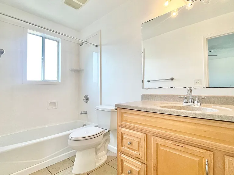 617 E Orangewood Ln — Photo 23