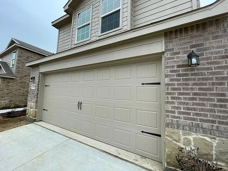 366 Lake Erie Dr — Photo 11
