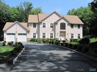34 N Cape Trl, Rockaway, NJ 07866