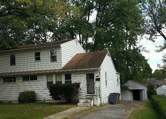 4th image of 1409 Broadwood Dr