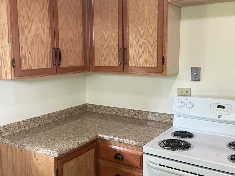 722 Forest Dr — Photo 5