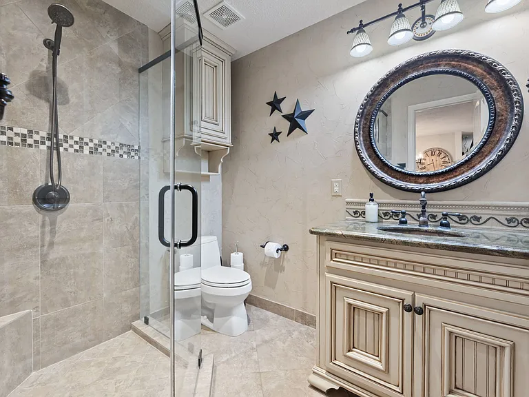 9123 Kerr Dr — Photo 17