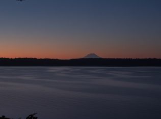 70 E Sund Rd, Grapeview, WA 98546