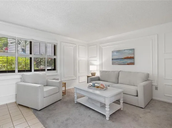 788 Park Shore DR #C18, NAPLES, FL 34103