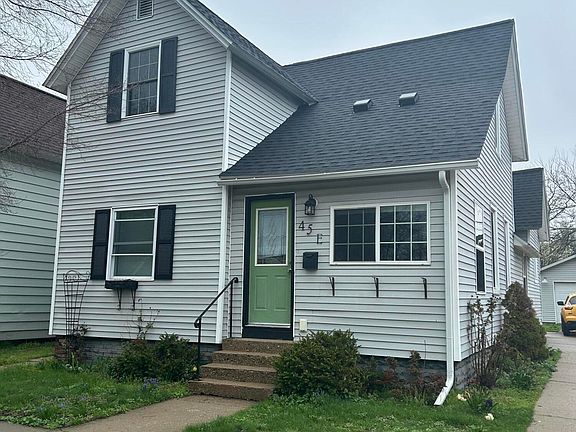 3rd image of 45 E 18th St