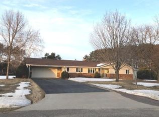 620 Omega Cir, Antigo, WI 54409