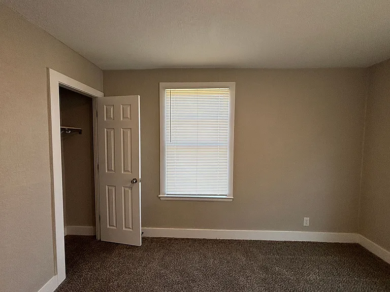 808 Jane Dr — Photo 10