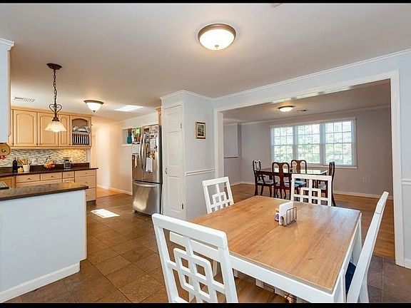 3rd image of 165 W Shore Dr #1