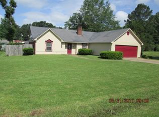 109 Wiley Dr, Carthage, MS 39051