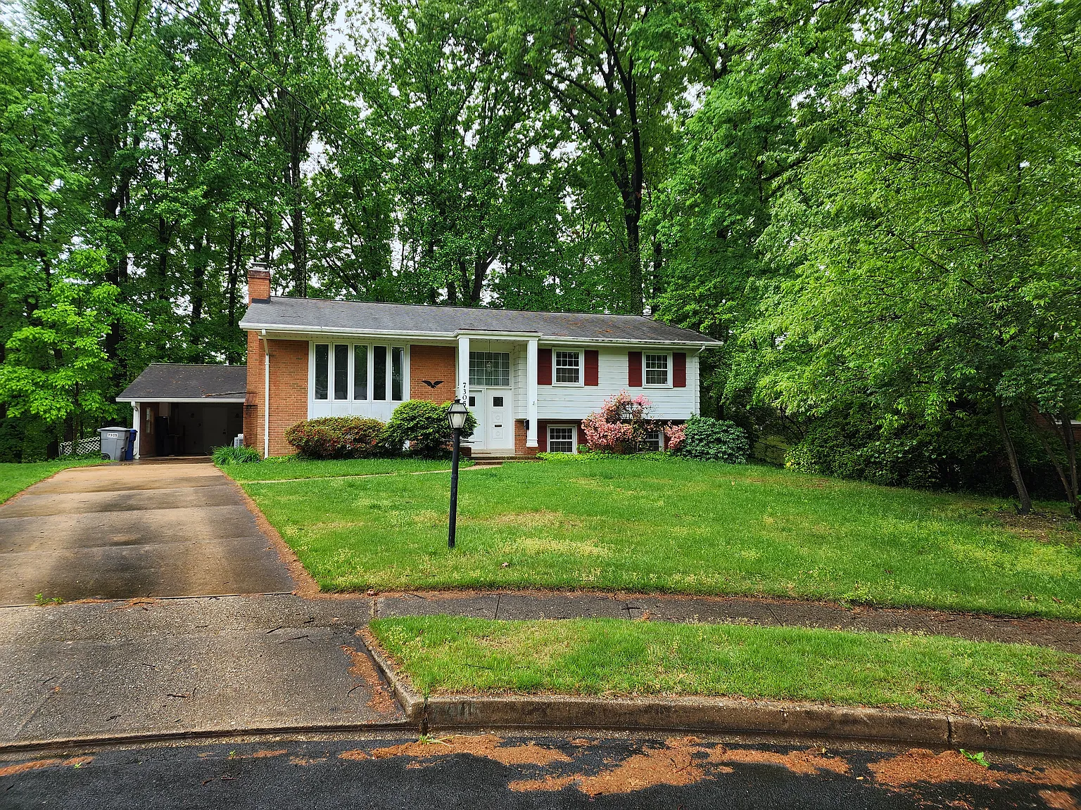 5 bed, 3100 sqft, $4,550 — Photo 2