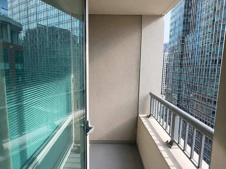 345 N La Salle Dr #1910 — Photo 10