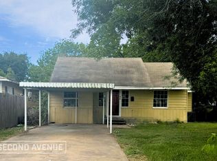 44 16th Ave N, Texas City, TX 77590
