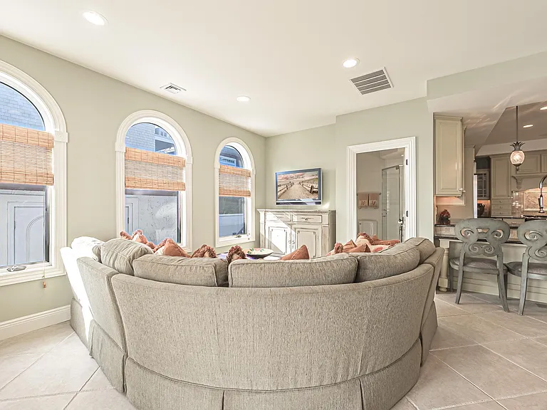 112 S Rumson Ave — Photo 12
