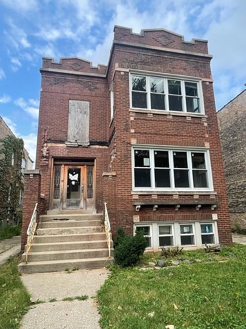 1st image of 1935 Gunderson Ave