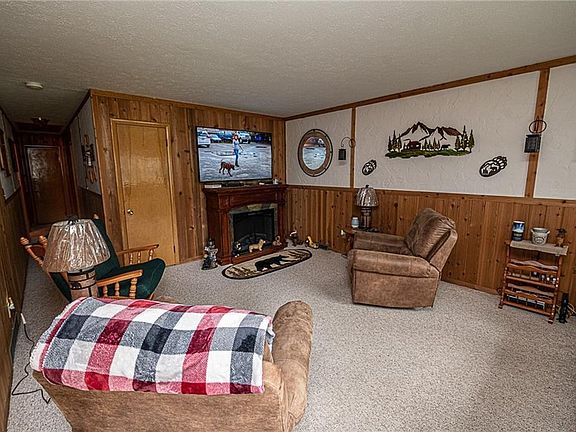 2nd image of 234 Traymore Blvd