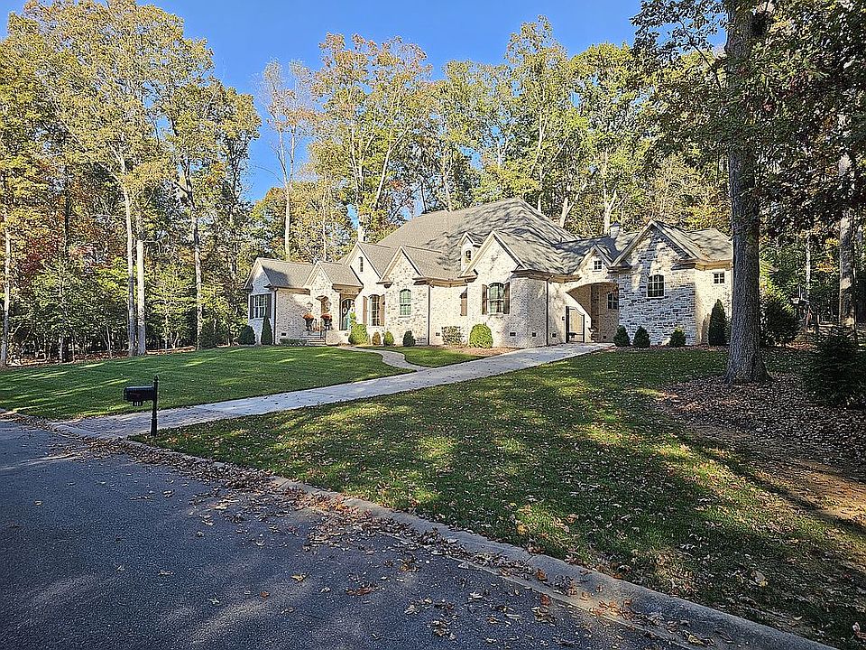 2nd image of 121 Birkdale Dr