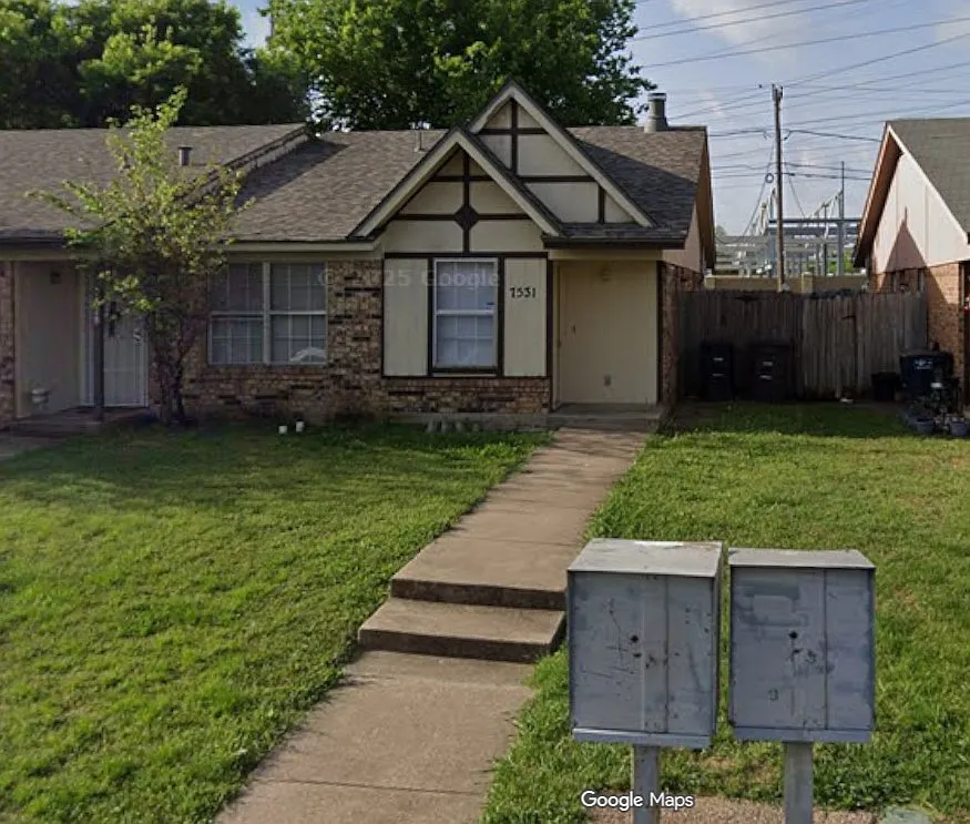 2 bed, 1113 sqft, $1,300 — Photo 1