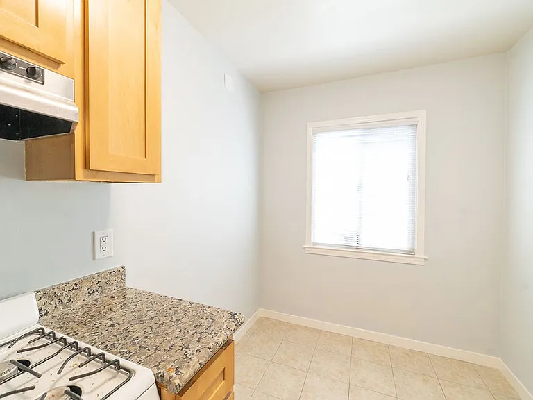 5471 Vicente Way — Photo 7