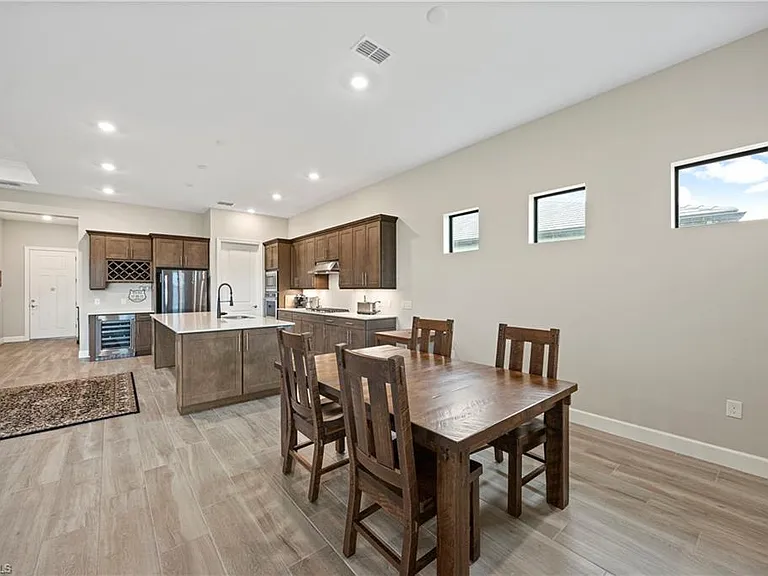 20179 Millrun Dr — Photo 10