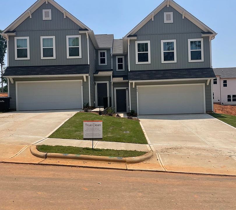 1st image of 148 Lorcan Ln