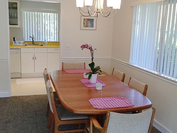 5th image of 412 White Oak Dr #C